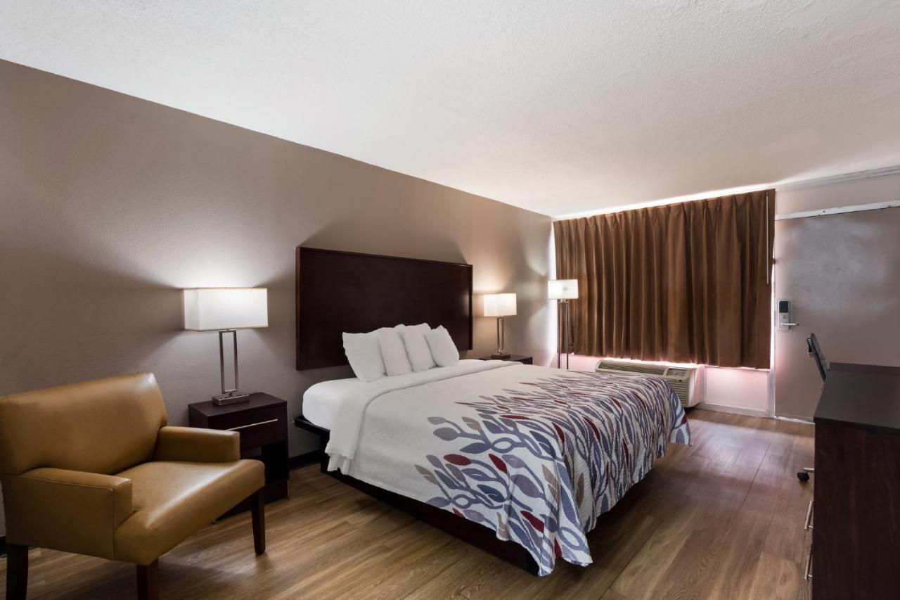 Red Roof Inn Columbia, Sc Airport Bagian luar foto